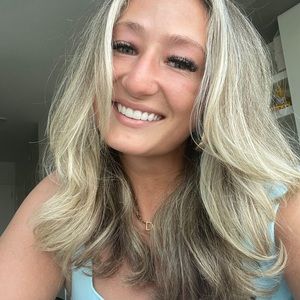 Meet your Posher, Anna-marie